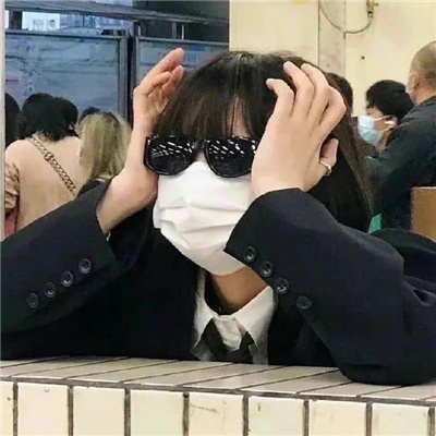 宣威伴游女生冯萧玉的资料